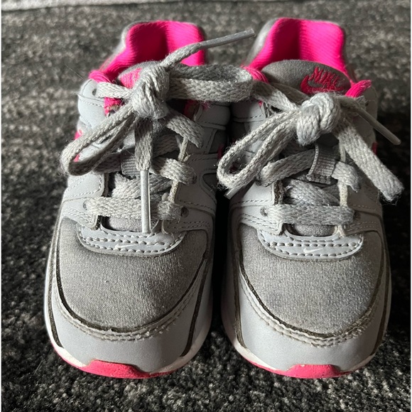 Nike air max excellent condition toddler size 6c - Picture 4 of 5